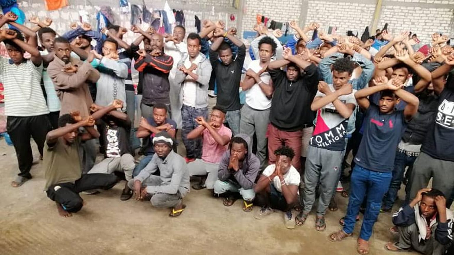 Migranten in Libyen: "Warum will das UNHCR uns in Gefängnissen einsperren?"