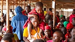  Tanzanya'daki Burundili göçmenlerin kitlesel halde ülkelerine geri dönüşü başladı