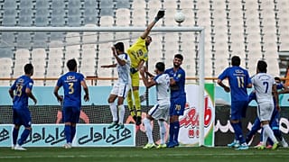 ادامه شکست‌های پرسپولیس، نخستین برد استقلال و استمرار صدرنشینی سپاهان