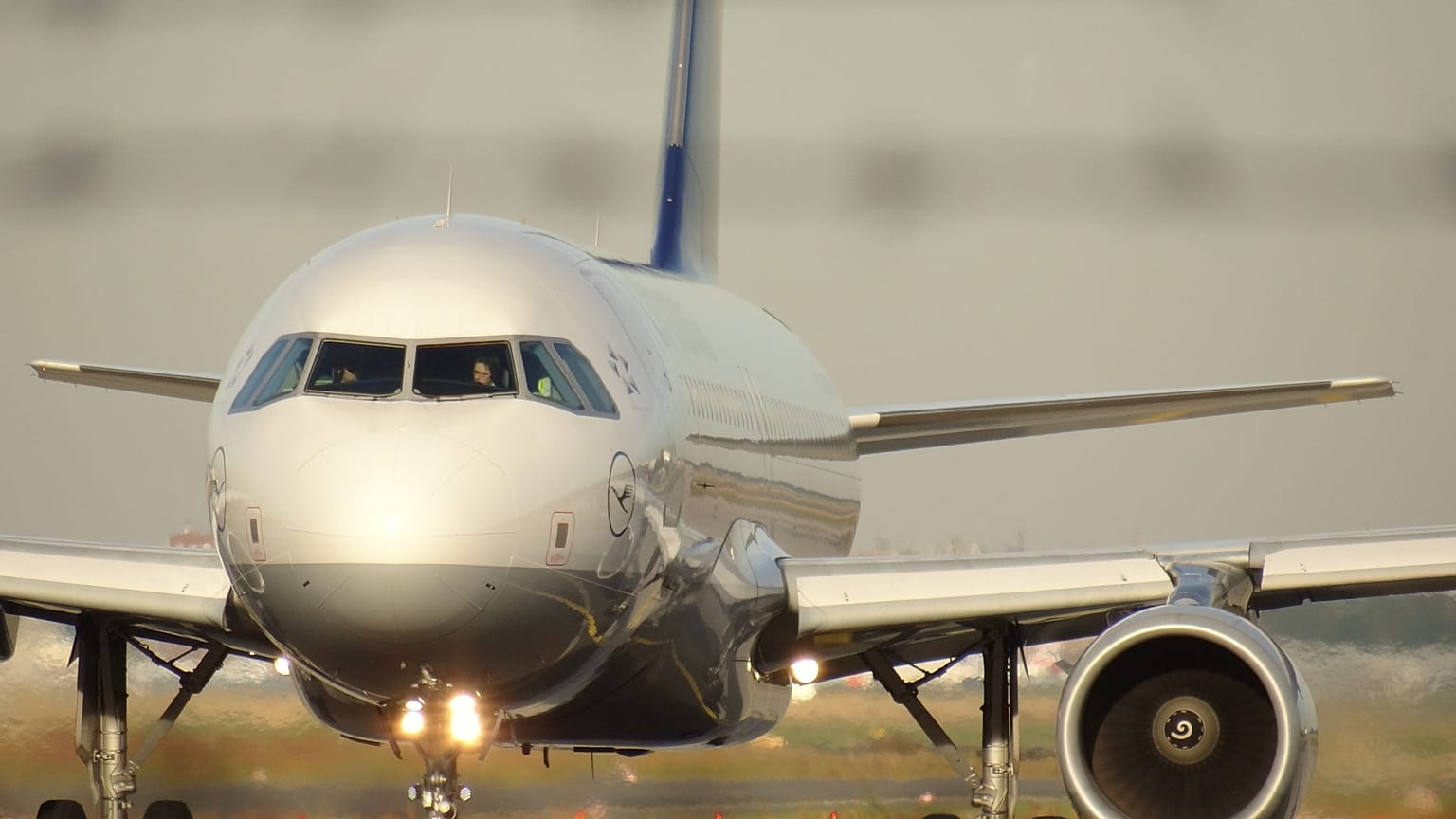 Der Preis fürs Klima: 3 bis 17 € pro Flugticket in Deutschland