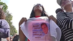Tributo à estrela romântica mexicana José José