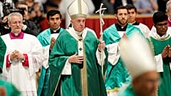 Il Papa al Sinodo per l'Amazzonia: "No all'avidità dei nuovi colonialismi"