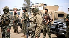  Fighters of Syrian Democratic Forces (SDF) are seen in Deir al-Zor, Syria May 1, 2018. 