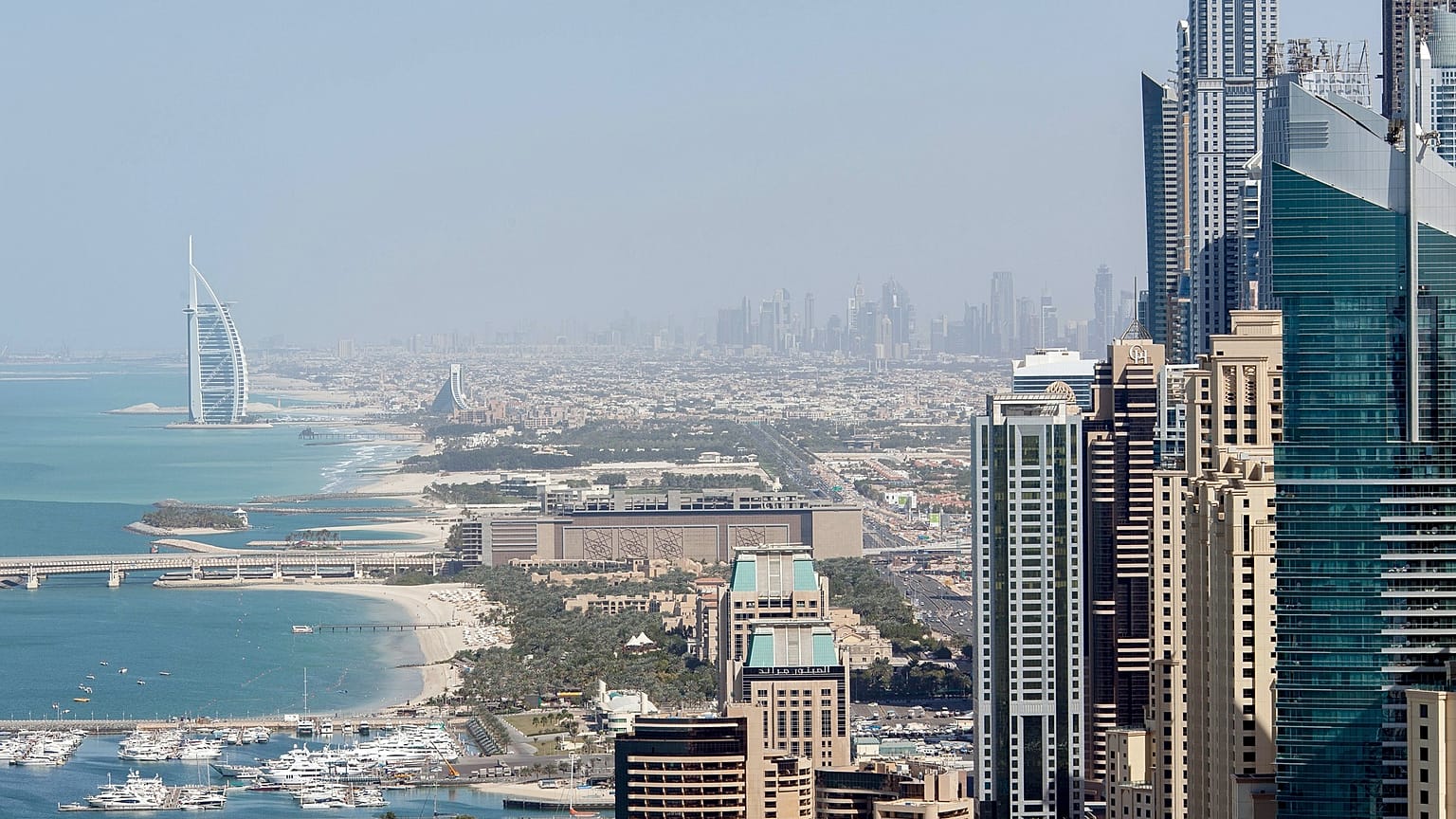 بعد سنوات من الحظر.. الإمارات تسمح لرعاياها بالسفر إلى لبنان