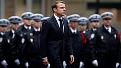 Nach Mord an 4 Polizisten: Macron ruft zum Kampf gegen Islamismus auf