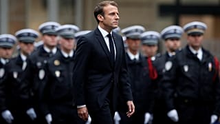Макрон: "Государство не может самостоятельно победить гидру исламизма"
