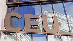 Máris belakták a CEU új, bécsi épületét a diákok