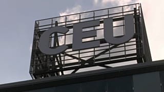 Budapest és Bécs között ingáznak a CEU tanárai 
