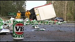 Australia, centinaia di casse di birra distrutte