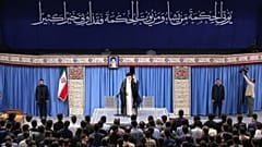 رهبر ایران: می‌توانستیم بمب اتم بسازیم نساختیم چون حرام است