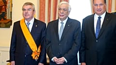 Ο Πρόεδρος της Δημοκρατίας παρασημοφόρησε τον Thomas Bach 