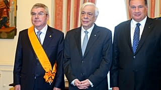 Ο Πρόεδρος της Δημοκρατίας παρασημοφόρησε τον Thomas Bach 