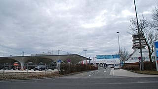 Blick auf den Flughafen