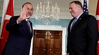 Türkiye Dışişleri Bakanı Mevlüt Çavuşoğlu ve ABD Dışişleri Bakanı Mike Pompeo, 20 Kasım 2018