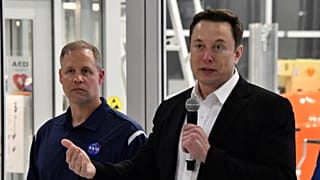 Mars'a uçmak isteyen SpaceX ilk insanlı denemesine hazırlanıyor