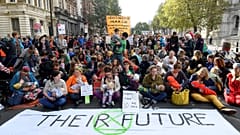 Protesta de madres amamantando el 9 de octubre
