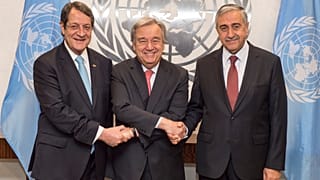 Κυπριακό: Δεύτερο μισό του Νοεμβρίου η τριμερής, αναφέρει ο Μπουρτζιού 