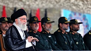 رهبر ایران از سپاه خواست ابزار نظامی پیشرفته و به‌روز بسازد
