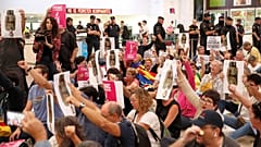 Protest im Bahnhof Barcelona - Müssen Separatisten jahrelang in Haft?