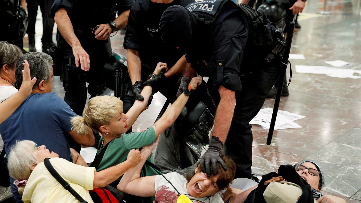 Ülősztrájk Barcelonában az ítélethirdetés előtt
