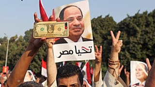 السيسي يلتقي رئيس وزراء إثيوبيا آبي أحمد في موسكو لبحث ملف سد النهضة