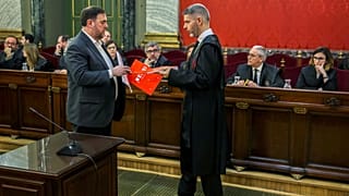 Catalogna: condannati 9 indipendentisti. Mandato di arresto internazionale per Puigdemont