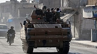 UE debate embargo de armas contra Turquia