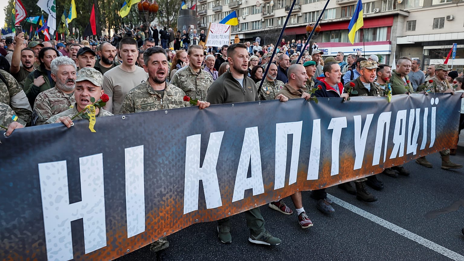 Proteste in Kiew gegen Friedensplan der Regierung