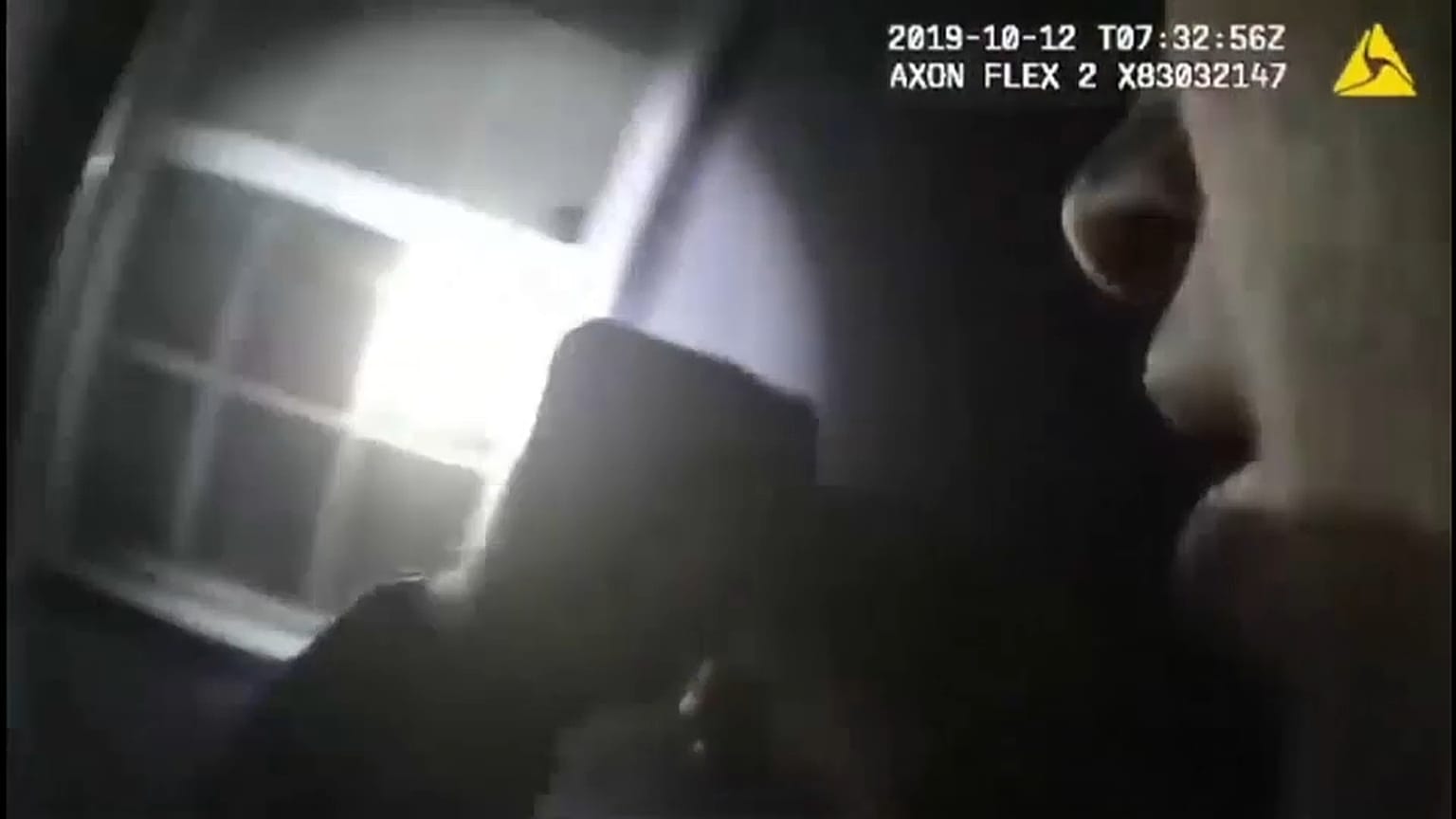Полицейский из Техаса застрелил женщину в её доме