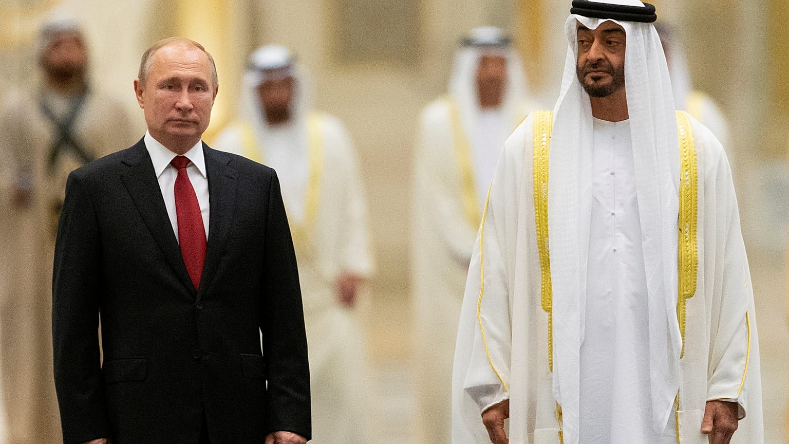 بوتين في أبوظبي ومحمد بن زايد يصف الزيارة بالتاريخية