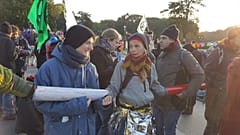 "Salviamo il Pianeta": gli attivisti del clima infiammano la Germania
