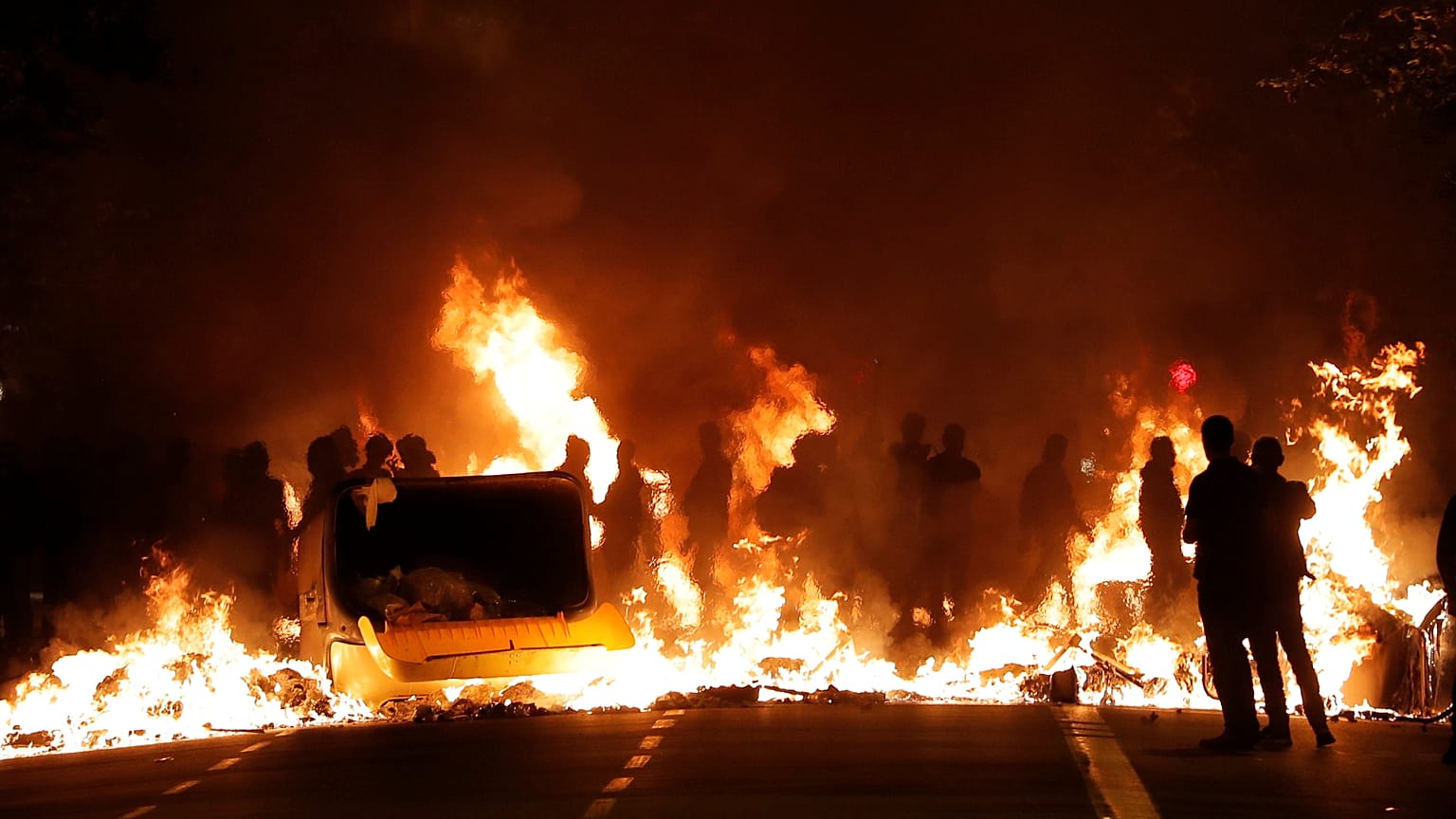 EN IMÁGENES: La noche que Barcelona ardió