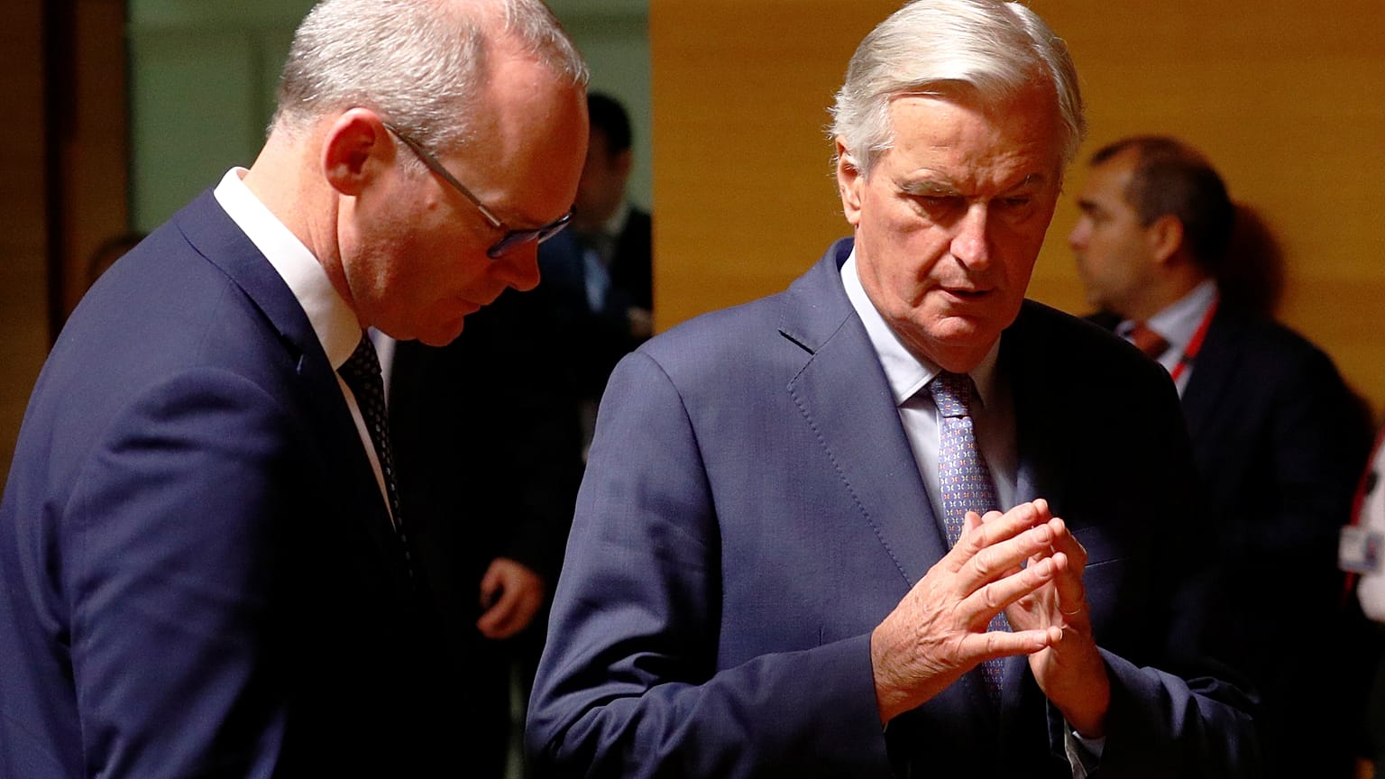 Brexit: Μαραθώνιες συνομιλίες και αγώνας δρόμου
