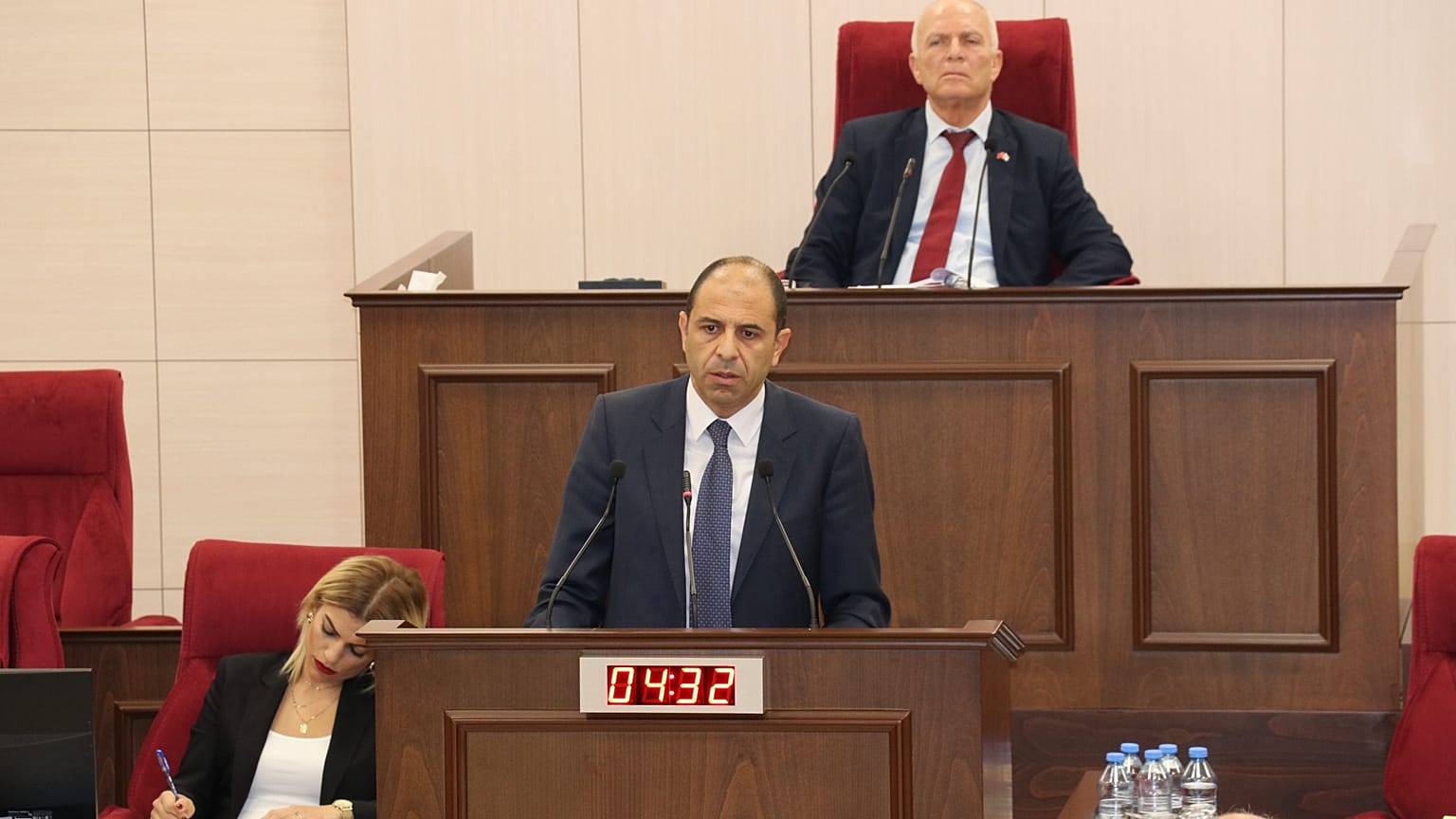 Οι δηλώσεις Ακιντζί προκάλεσαν κρίση στην ψευδοβουλή των κατεχομένων!