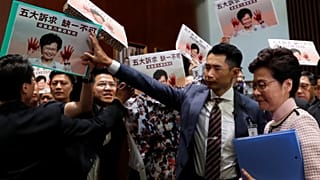 Carrie Lam à son arrivée au Conseil législatif de Hong Kong, le 16/10/2019
