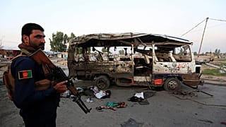 مقتل ثلاثة أشخاص على الأقل وجرح 20 طفلا في انفجار في أفغانستان