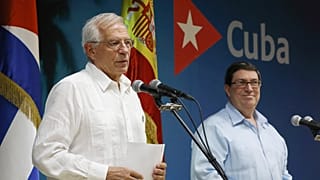 El doble espaldarazo que ha llevado Borrell a Cuba