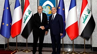 لو دريان (يسار) والحكيم