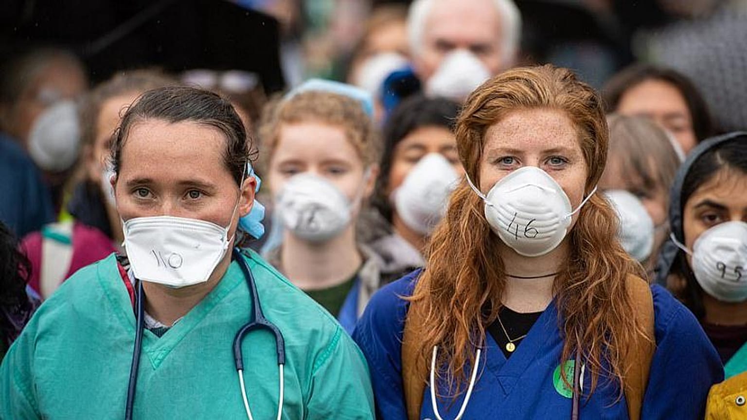 "Nicht nur Hippie-Veganer": Bauern, Ärzte, Anwälte schließen sich Extinction Rebellion an