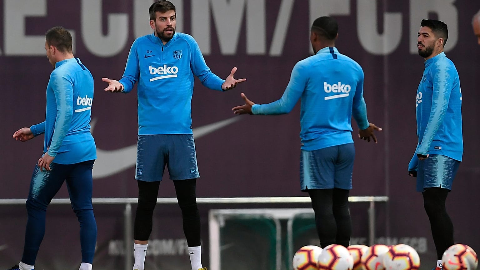 Barselona'daki şiddet olayları 'El Clasico'yu vurdu: Real Madrid maçı ertelendi
