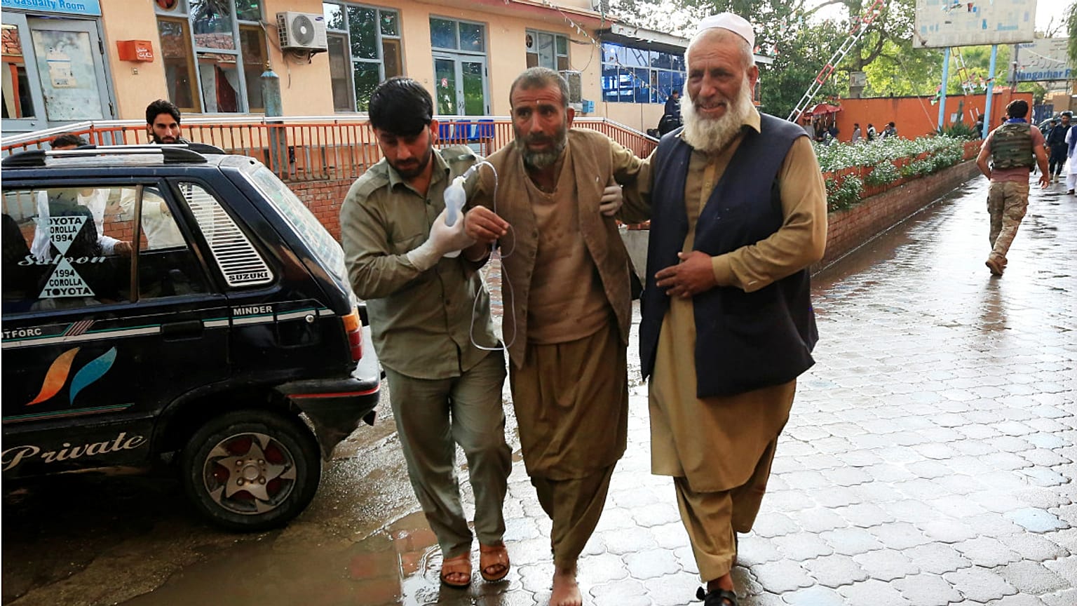 انفجار در ولایت ننگرهار افغانستان دستکم ۶۲ کشته بر جای گذاشت
