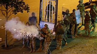 Manifestantes exigem reforma política e económica do Líbano