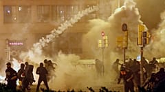 Barcelona: utcai harcokba torkolló tüntetés