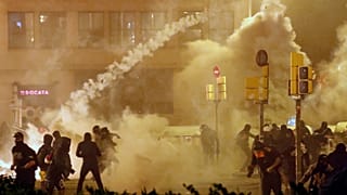 Violência volta a agitar a noite na Catalunha