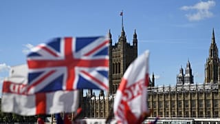 Μεγάλη η μεταναστευτική ροή Ελλήνων στη Βρετανία από το 2010 