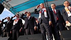 Ερντογάν: «H Τουρκία θα σπάσει τα κεφάλια των Κούρδων»