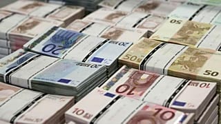 ثبات یورو به لطف تضعیف دلار؛ قیمت سکه و طلا کاهش یافت