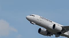 Warnstreiks bei Lufthansa-Töchtern: Etwa 100 Flüge gestrichen