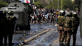 رئیس جمهوری شیلی در سومین شب ناآرامی‌ها: کشور ما درگیر جنگ است