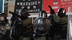 Hongkong: Wasserwerfer trifft versehentlich Moschee
